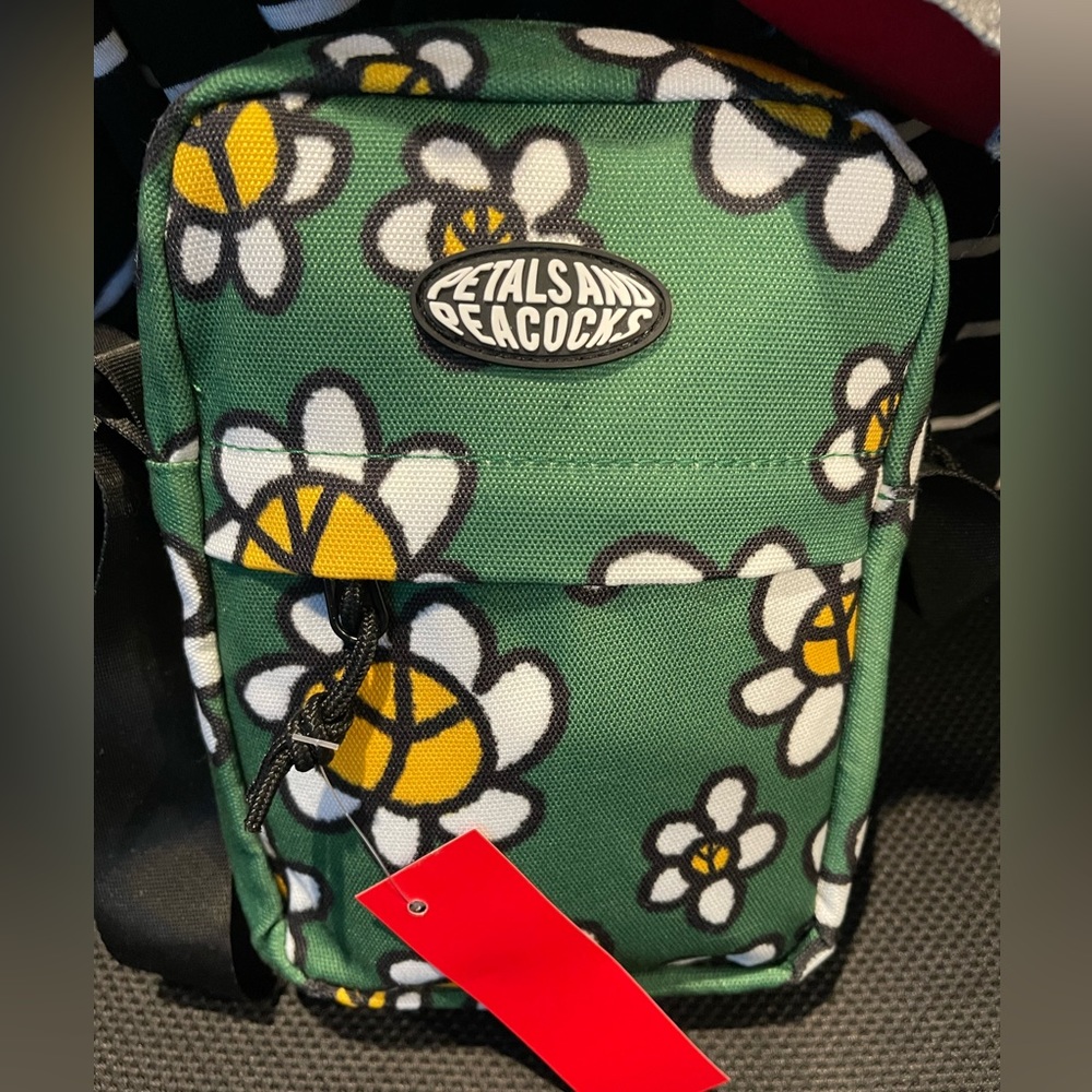 NWT Petals and Peacocks Peace Sign Flower Green Canvas Crossbody Bag - Picture 3 of 4